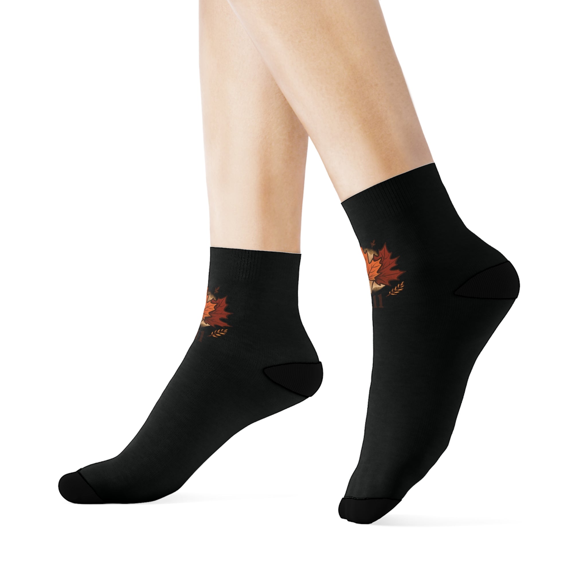 Autumn-Themed Crew Socks with Leaf Design, Cozy Socks for Fall, Perfect Gift for Thanksgiving, Casual Everyday Wear, Unique Sock Collection