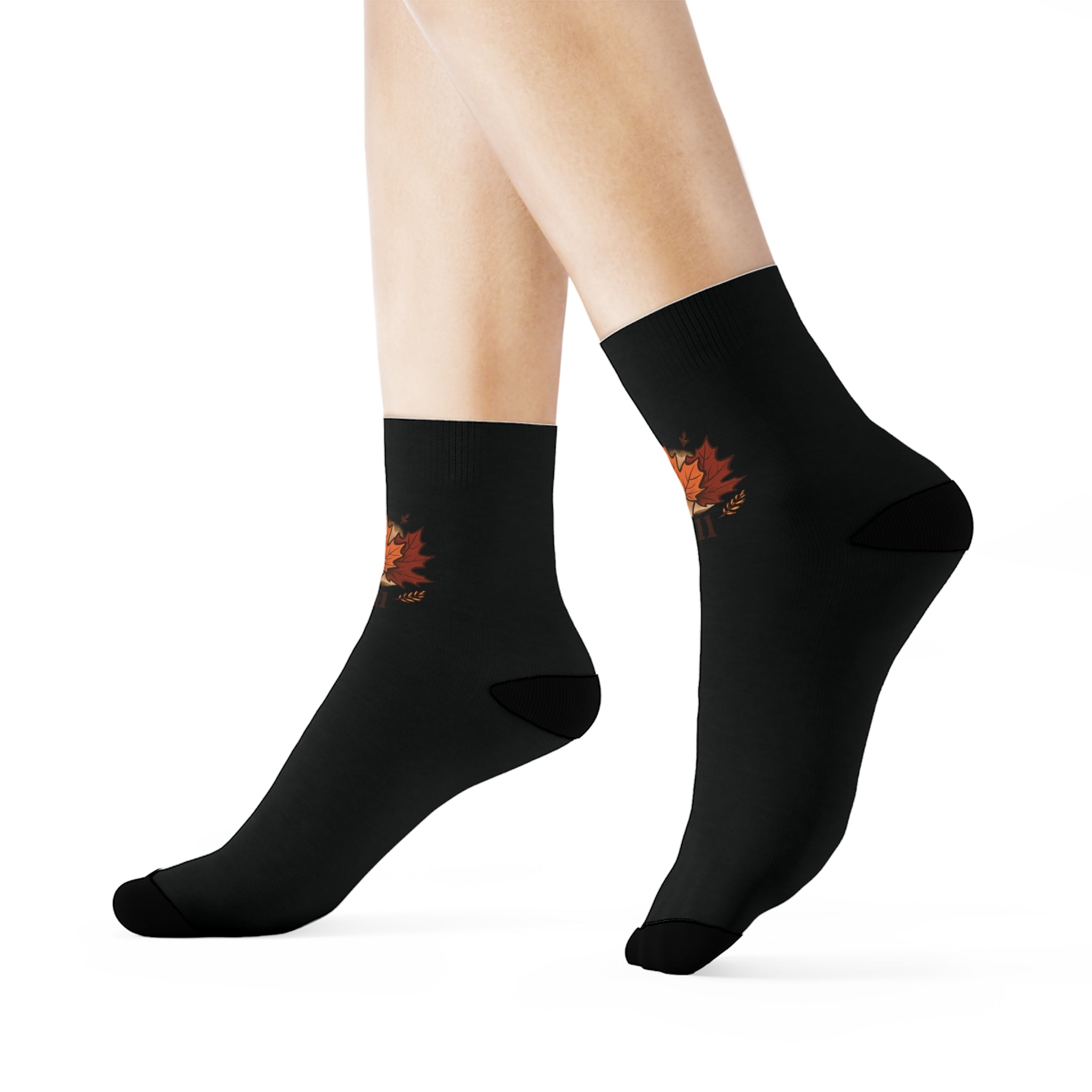 Autumn-Themed Crew Socks with Leaf Design, Cozy Socks for Fall, Perfect Gift for Thanksgiving, Casual Everyday Wear, Unique Sock Collection