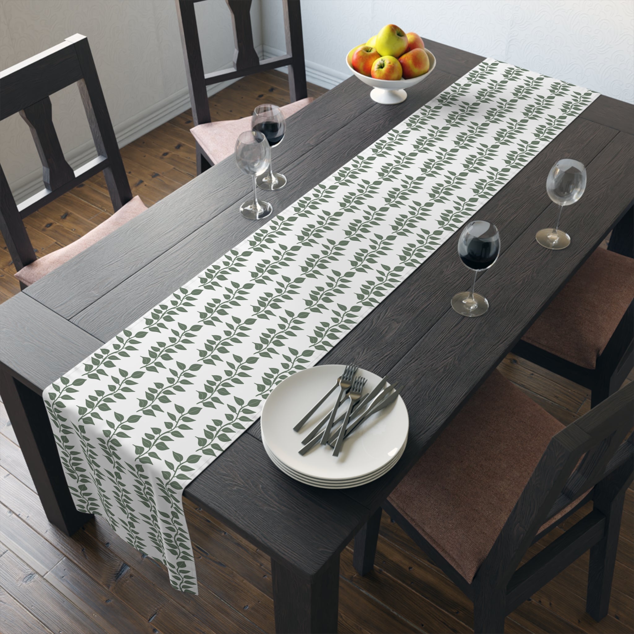 Leave Table Runner — Cotton/Poly Decorative Fall Runner