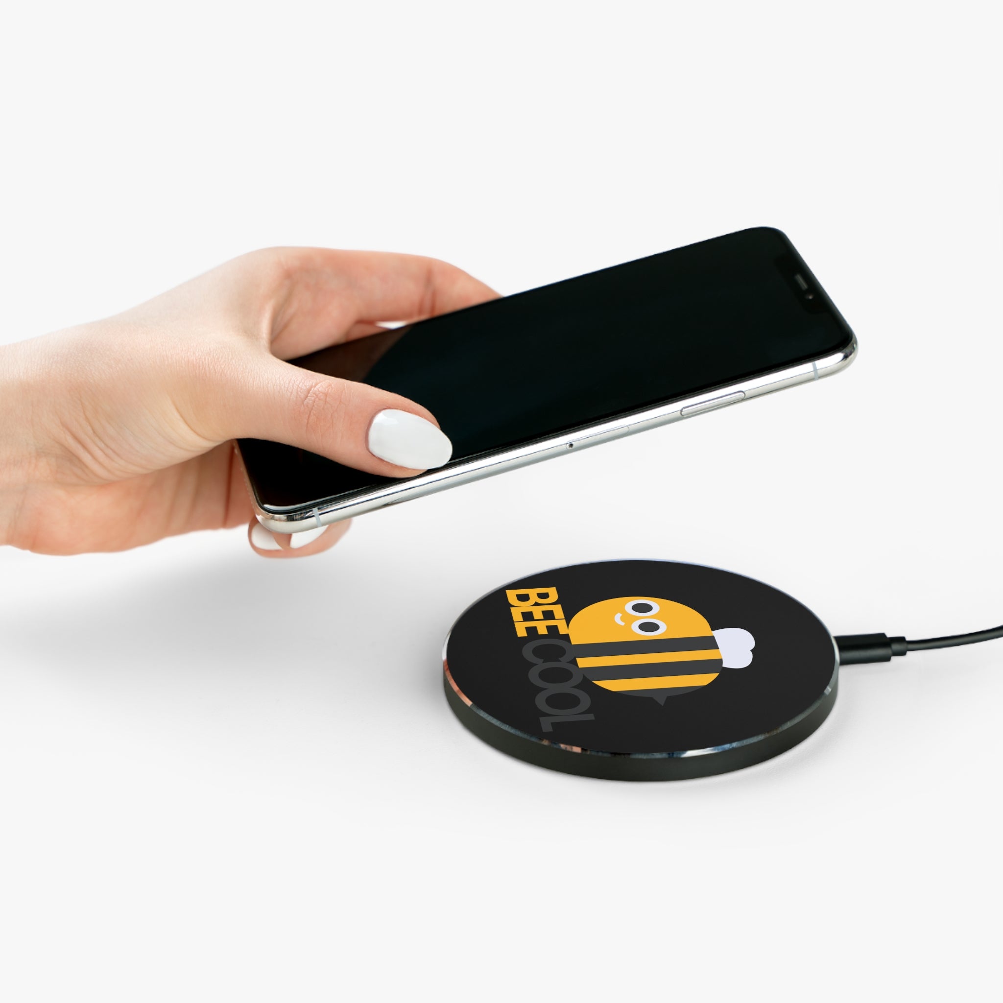 Bee Cool Wireless Charger - Fun Fast Charging Pad for Tech Lovers, Cute Bee Design, Gifts for Friends, Home Office Decor, Birthday Present