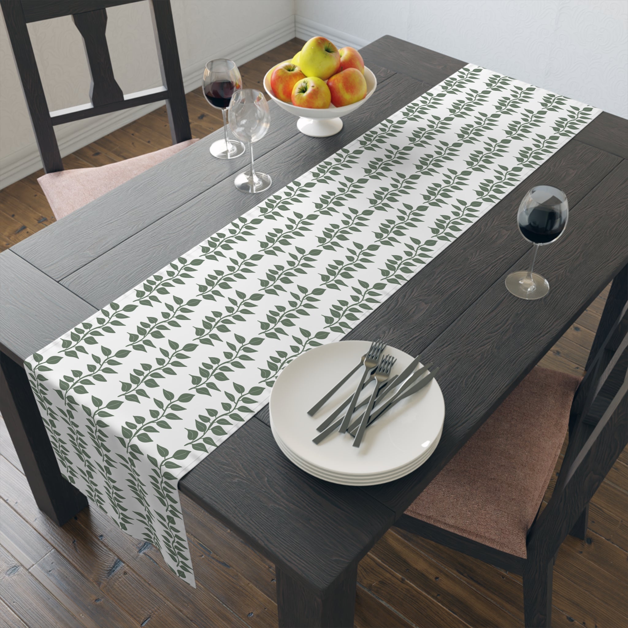 Leave Table Runner — Cotton/Poly Decorative Fall Runner